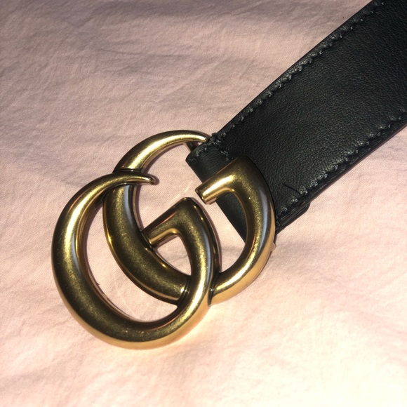 Double G Gucci Belt. Gold. Black Leather. - Picture 2 of 4